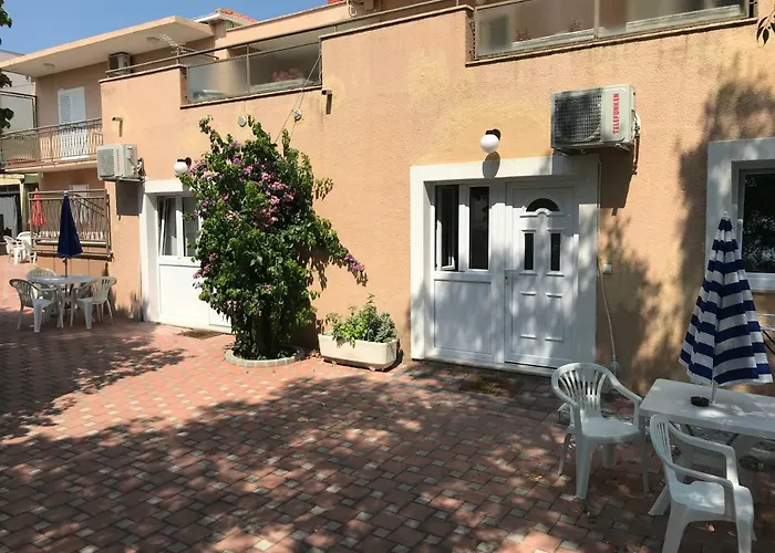 Appartement Neyra 2 *