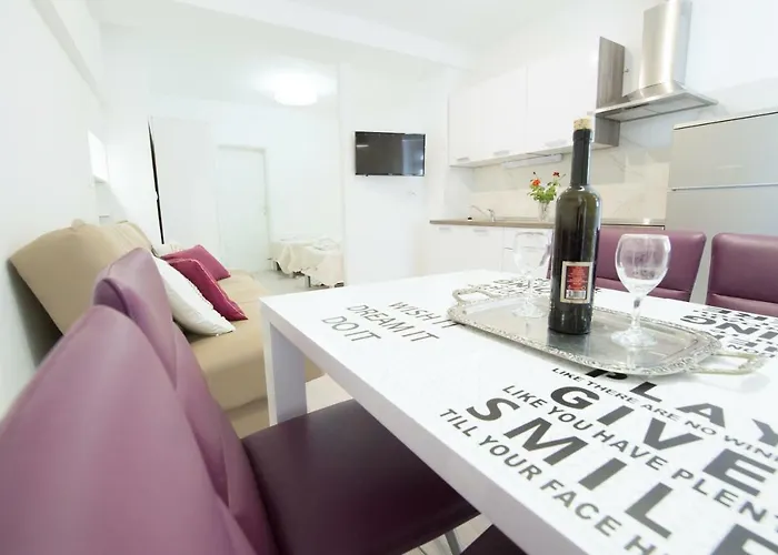Neyra 2 Apartman *